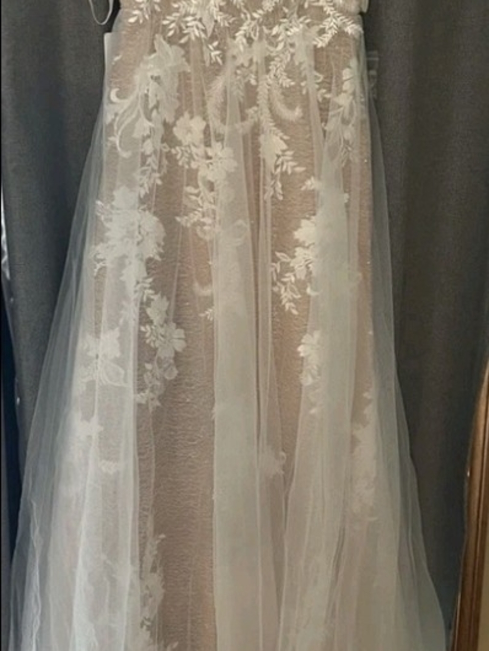 Azazie Moonstone Off-Shoulder Lace A-Line Gown in Ivory and Nude Size 8 Nwt - Picture 8 of 9